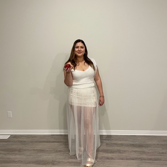 White Skirt with Slits-Halloween Costume/ Accessory π―ββοΈπππ - Picture 1 of 2